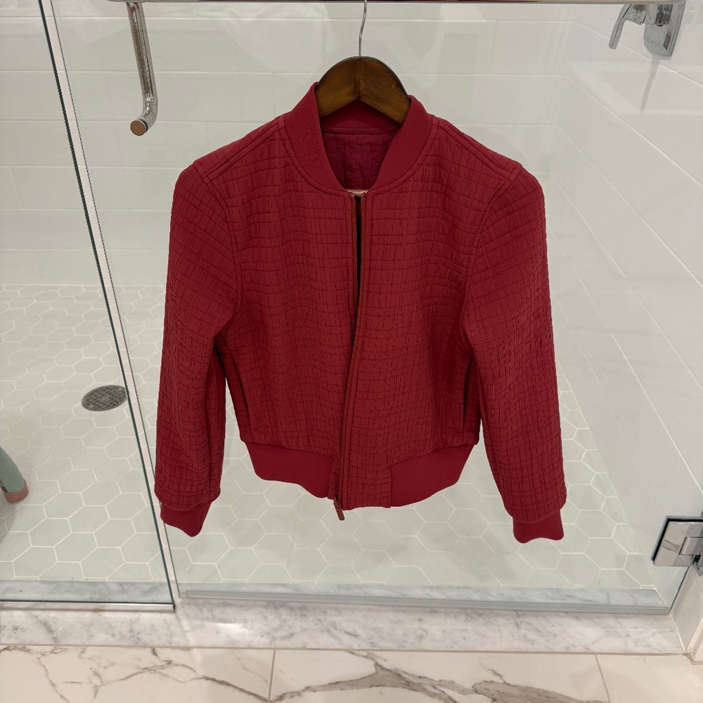 Lululemon women’s bomber reversible jacket